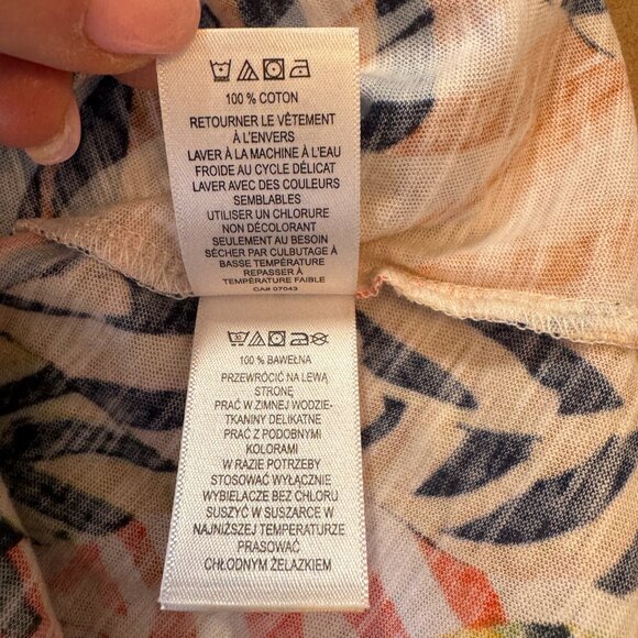 Tahari Palm Leaves 3/4 Sleeve V Neck Blouse  |  Size 1X  |  NWOT - Picture 5 of 6